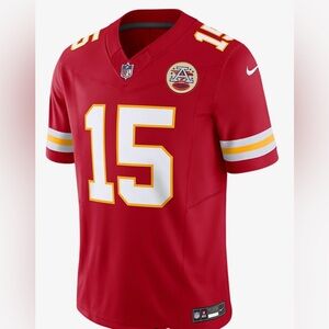 NWT Mahomes #15 Nike Football Jersey Youth Medium